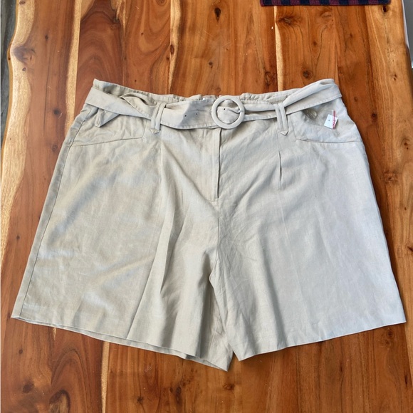 NWT Addition Elle Khaki Beige Bermudas Linen Blend Tailored Fit Belted Shorts - Picture 3 of 5